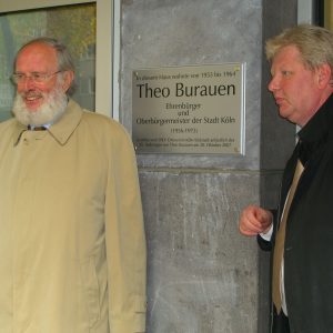 Ortsvereinsvorsitzender Karl-Heinz Walter (rechts) und Werner Burauen